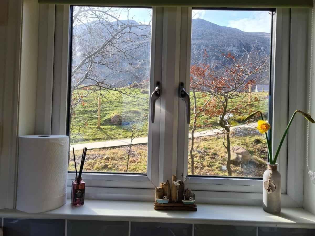 The Bay ,Luxury Shepherds Hut, Dundonnell Buitenkant foto